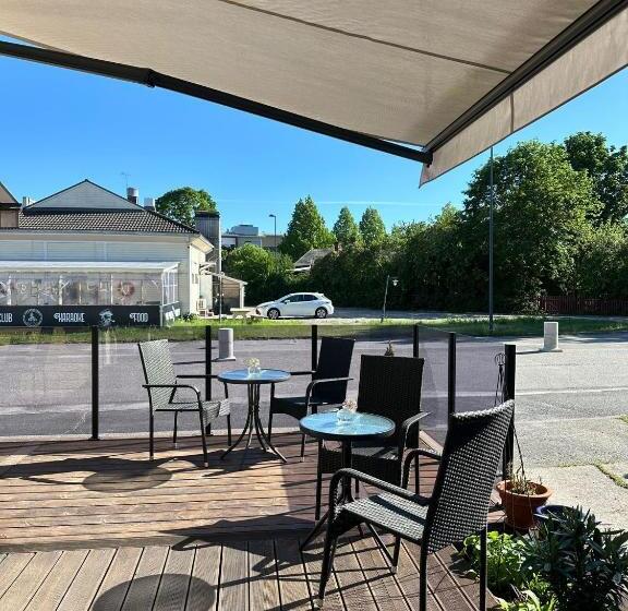 بنسيون Matmalmeneva