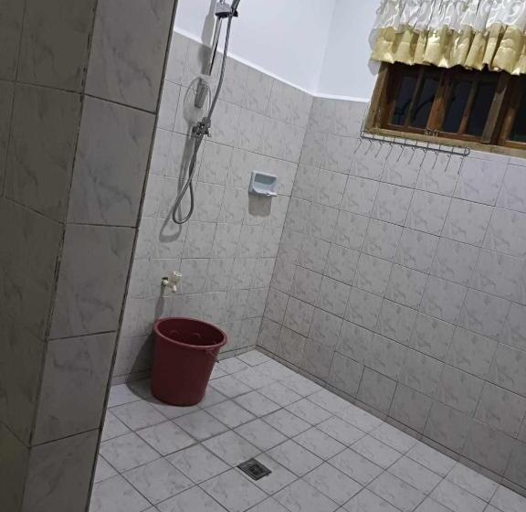 پانسیون Michael S Apartment 2