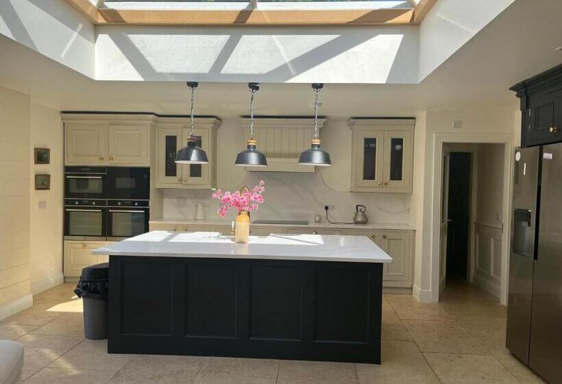 Пансион Old Mc Carthys Bar