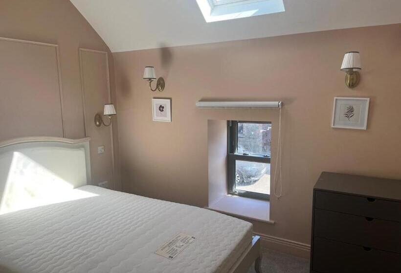 Пансион Old Mc Carthys Bar