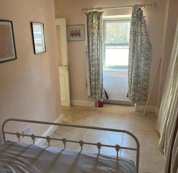 Пансион Old Mc Carthys Bar