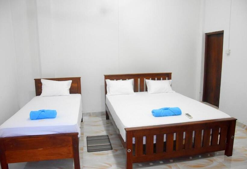 ペンション Queens Hotel Anuradhapura