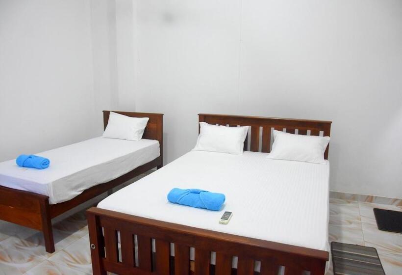 ペンション Queens Hotel Anuradhapura