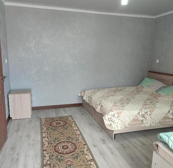 پانسیون Sun House