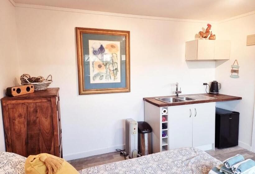 بنسيون Sun Republik Studio