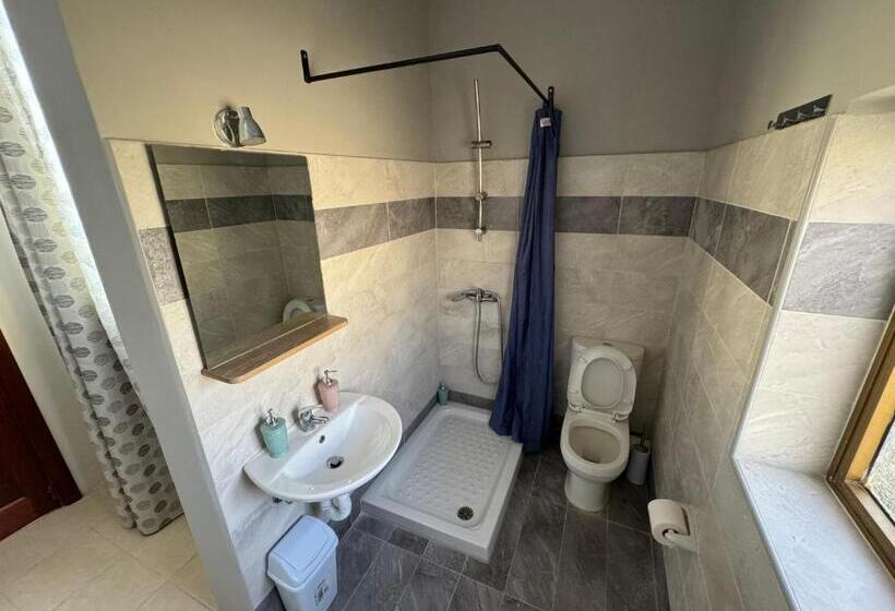 پانسیون Tigrija Apartment By The Nest