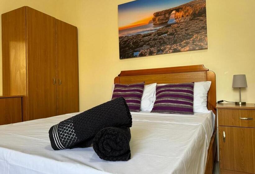 پانسیون Tigrija Apartment By The Nest