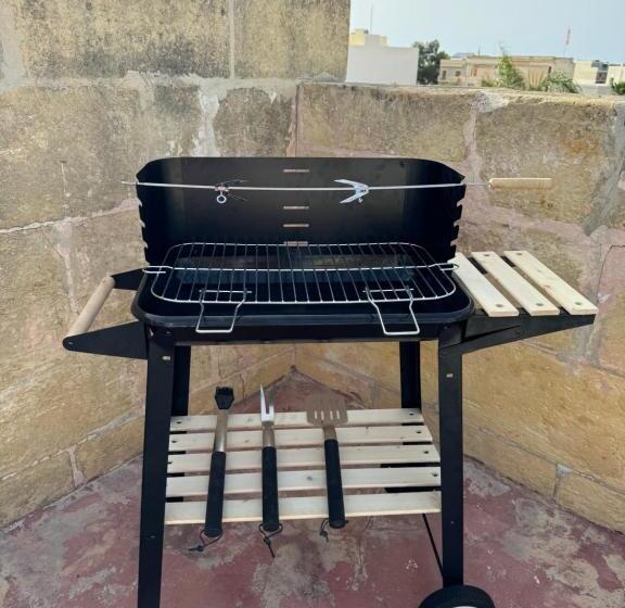 پانسیون Tigrija Apartment By The Nest