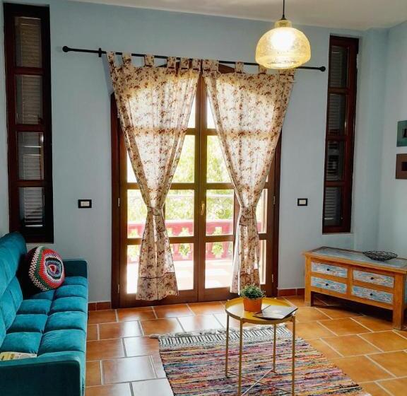 פנסיון Villa Mugs