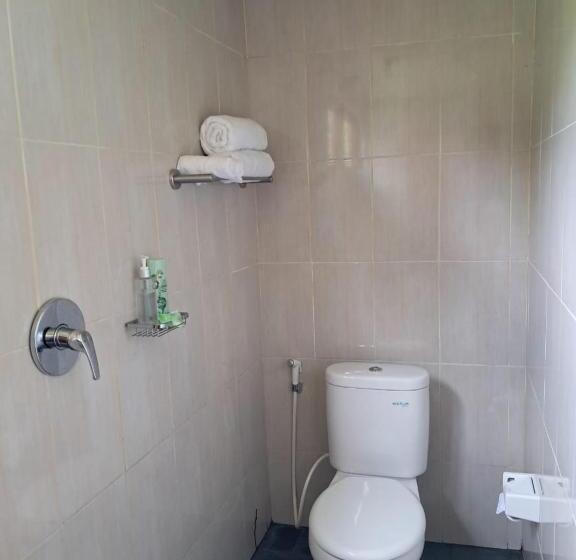 פנסיון Wisuda Guest House