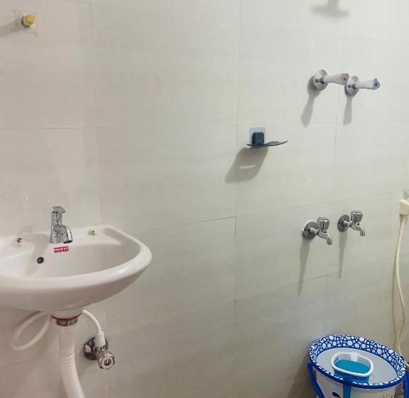 Пансион Yogi Home Stay