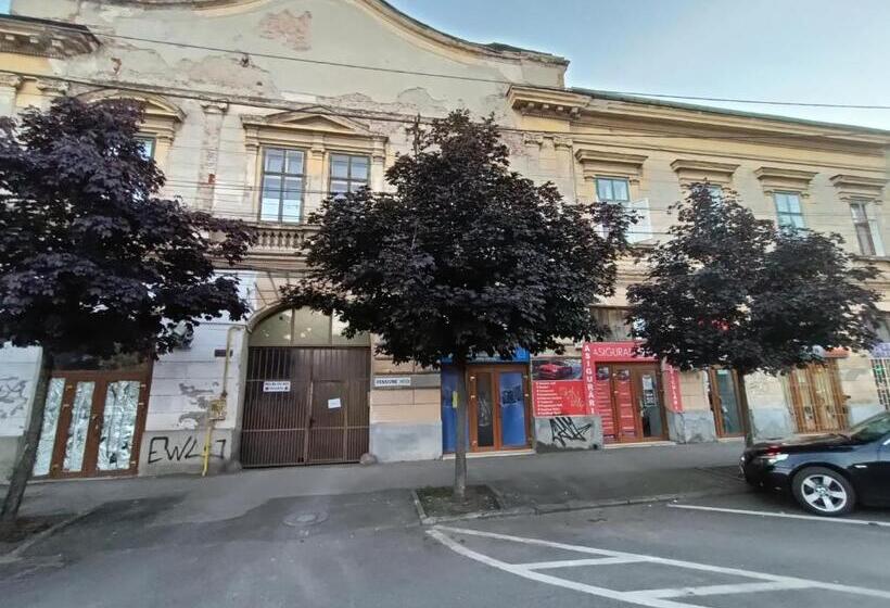 פנסיון Casa Heidi