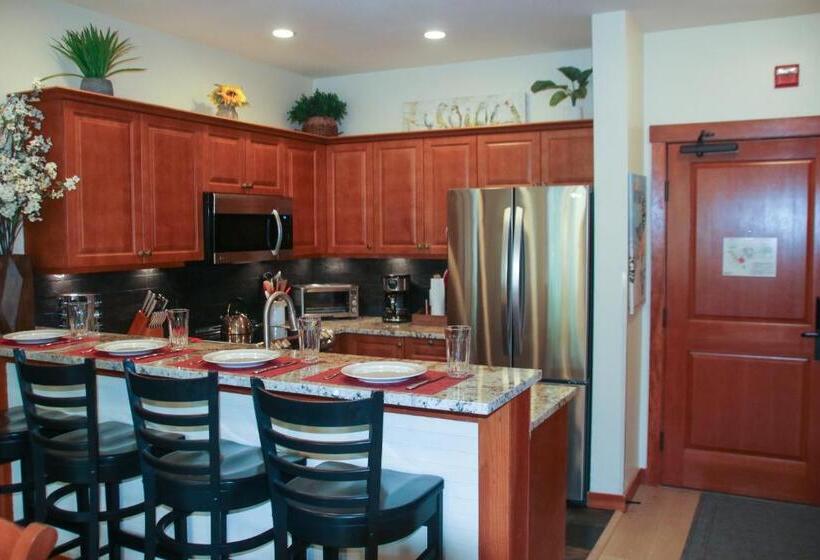 리조트 Deluxe Solitude Mountain Ski In Out 2bd 2ba Condo