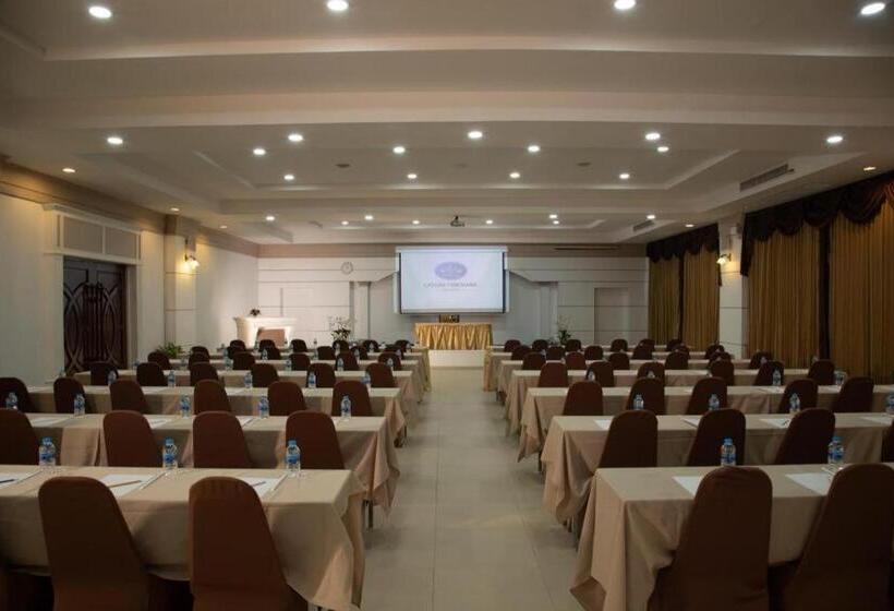 리조트 Gassan Panorama Golf Club