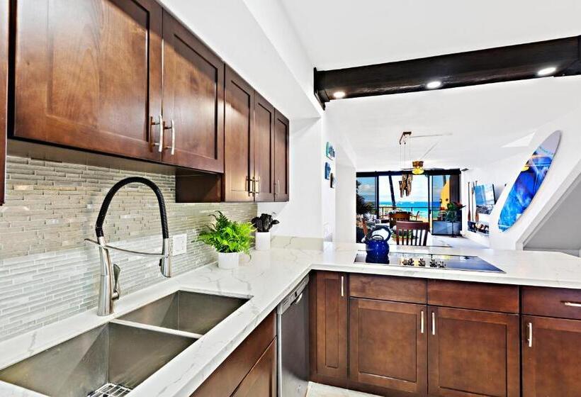 استراحتگاه Kahana Villas   F508