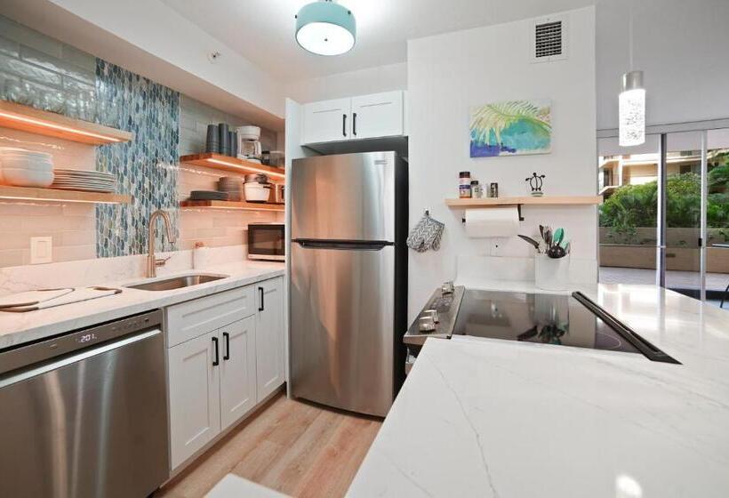 استراحتگاه Royal Kahana   106