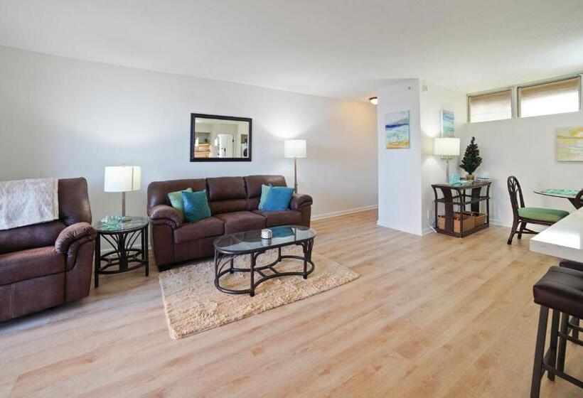 استراحتگاه Royal Kahana   106