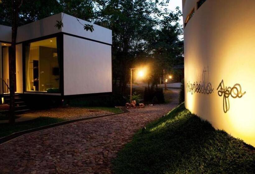 אתר נופש Villa Moreeda