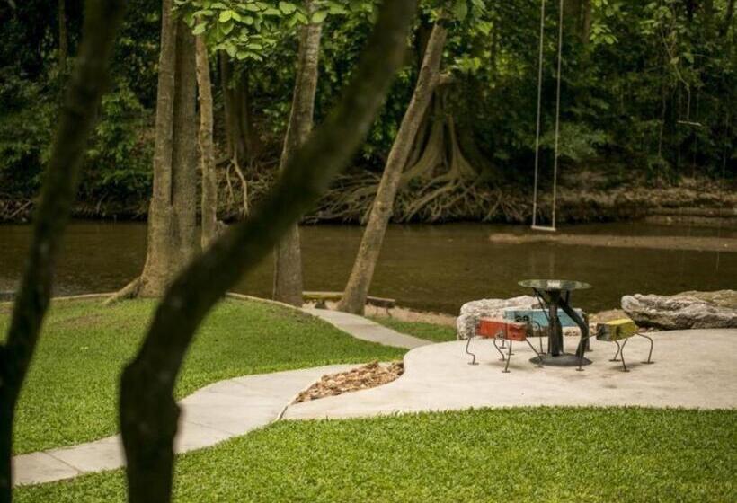 אתר נופש Villa Moreeda