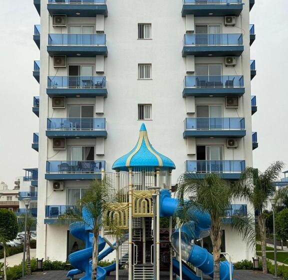 Royal Life Poseidon
