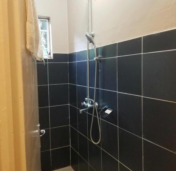 Safari Hostel Tanzania