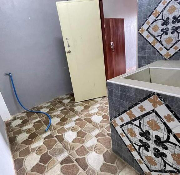 Somkiet Sompong Hostel