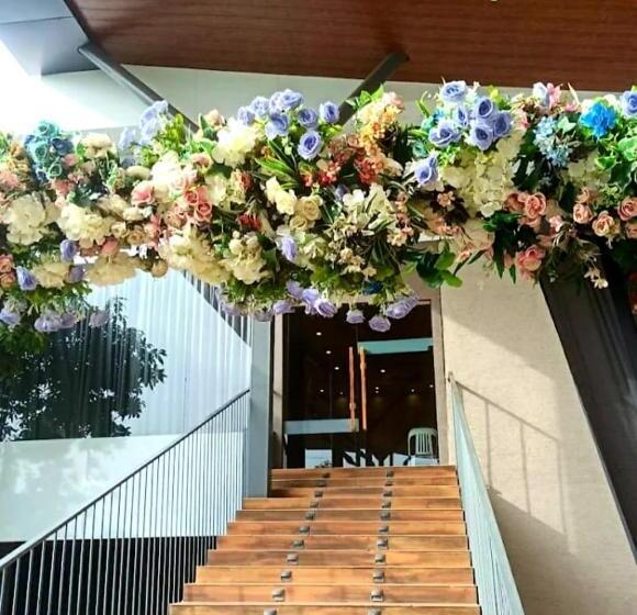 The Democracy Hotel & Resorts