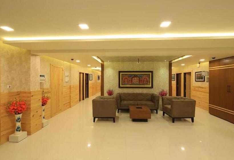 The Hotel Saaj Premium