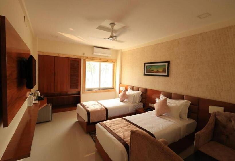 The Hotel Saaj Premium