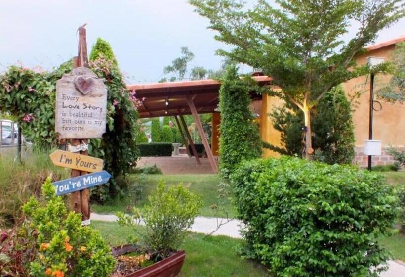 Villa Tuscany Country Resort