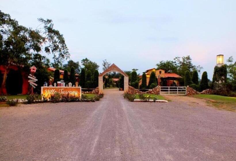 Villa Tuscany Country Resort