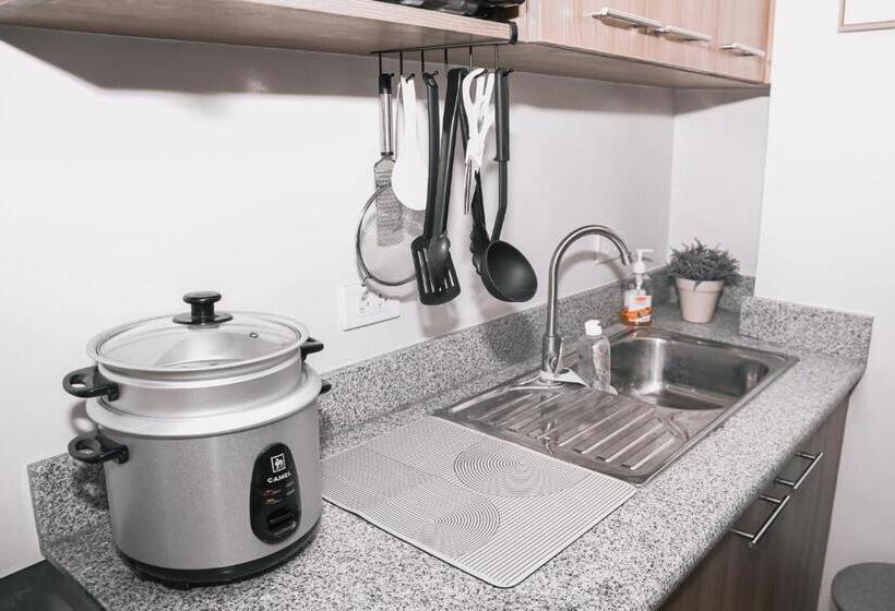 Zenden   Midpoint Residences