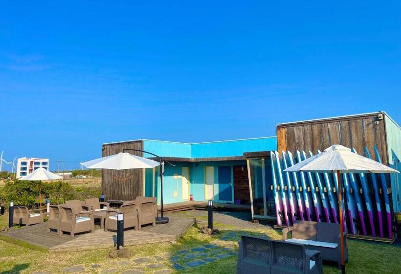 הוסטל Surf Stay