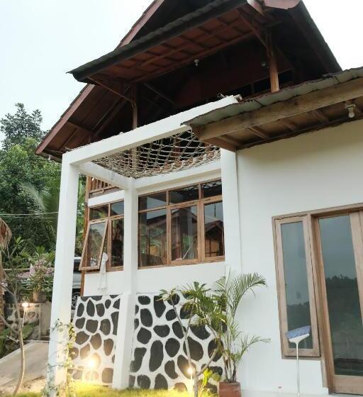 הוסטל Alora House Lombok Tete Batu