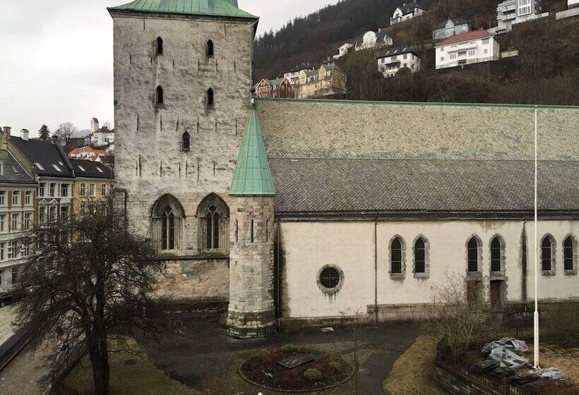 فندق صغير Breeze Hotel Victoria - Self-Service