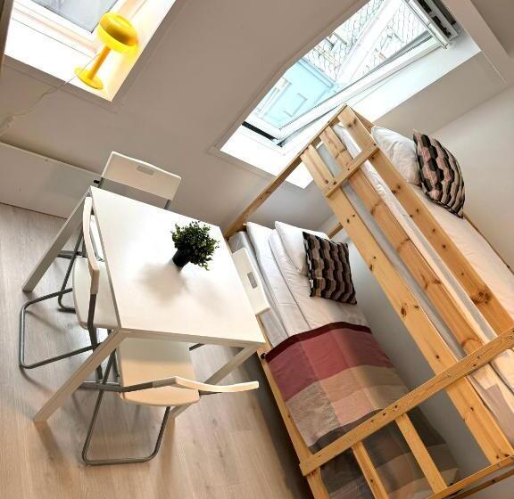 فندق صغير Breeze Hotel Victoria - Self-Service