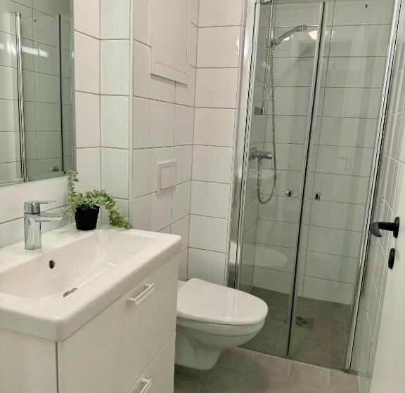 فندق صغير Breeze Hotel Victoria - Self-Service