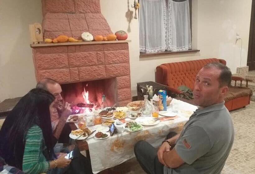 هاستل Dali S Guest House