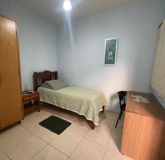 ユースホステル Quitinetes Em Araraquara