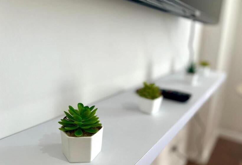 Near Mactan Airport Condo By Isla Stays