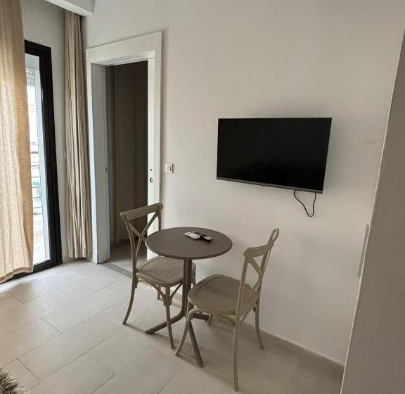 Amilcar Luxury Suites