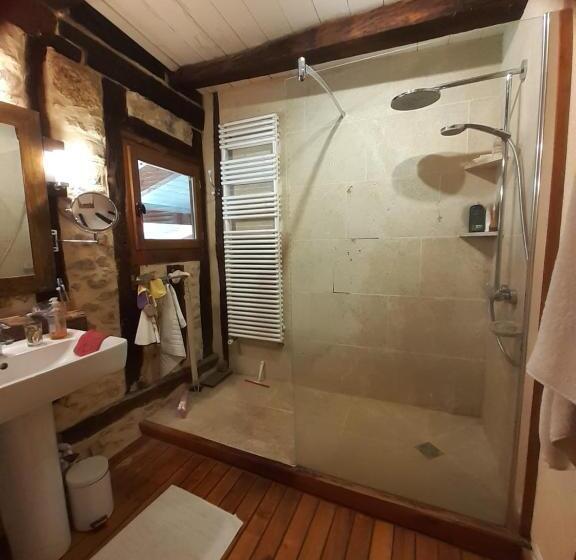 مبيت وإفطار Chambre Kiko   Vue Sur Jardin Et Montagne Aurignac