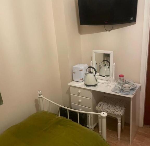 ベッドアンドブレックファースト Dolphin Inn