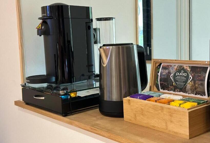 민박 Eden De Roques