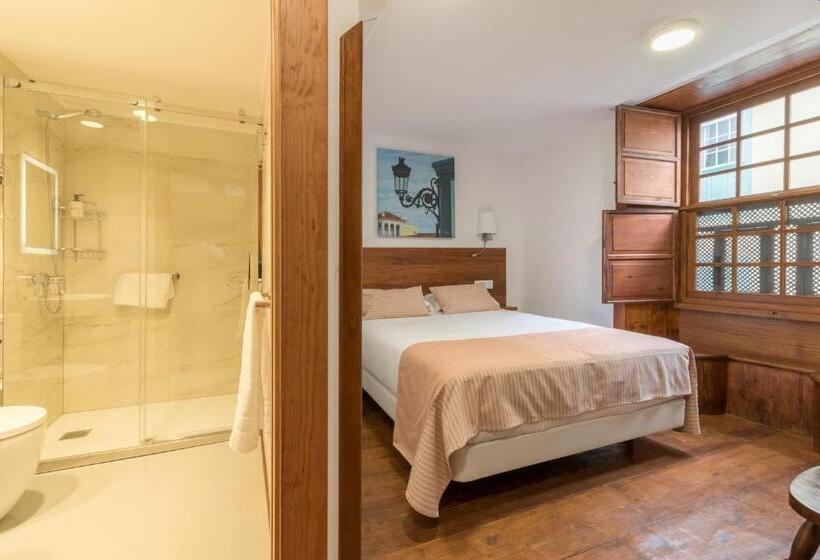 تختخواب و صبحانه Holiday Time Calle Real