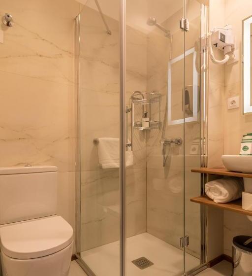 تختخواب و صبحانه Holiday Time Calle Real