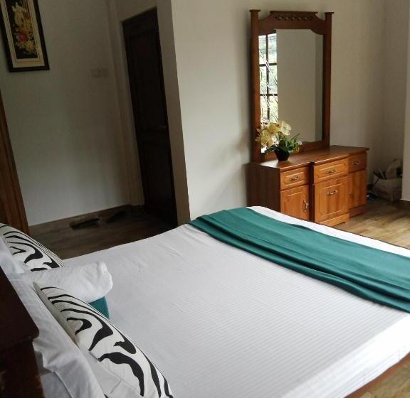 Bed and Breakfast Js Home Ella