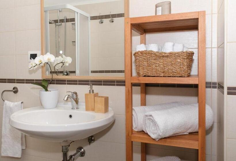 Bed and Breakfast La Finestra Sui Trulli