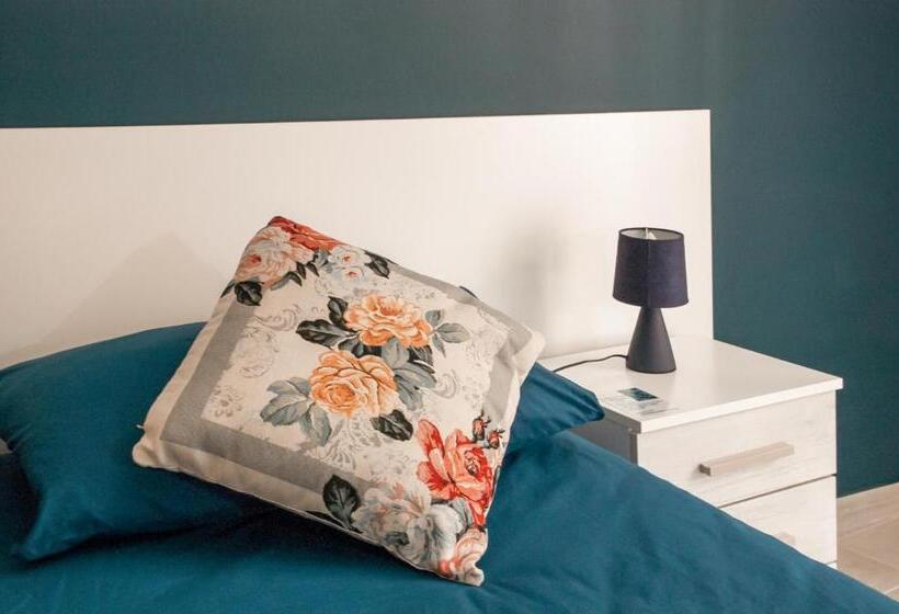 مبيت وإفطار La Rosa Blu