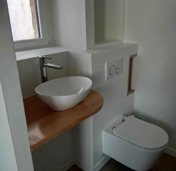 مبيت وإفطار Les 3b